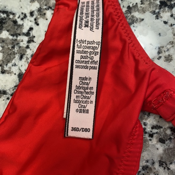 Victoria’s Secret T-Shirt Bra - Picture 2 of 4